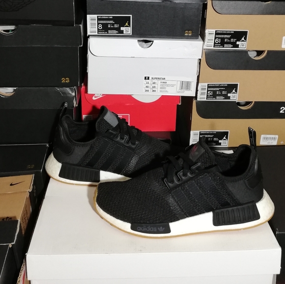 ADIDAS NMD_R1 MEN'S US SIZE 9.5 LIKE NEW BARELY WORE "USED ITEM NO BOX" - Picture 11 of 12